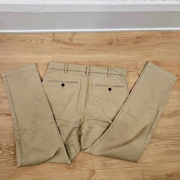 Uniqlo Chinos (Khaki - 31x34 Hemmed) - Picture 4 of 8